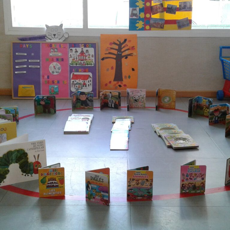 escuela infantil bilingüe en Valencia - circulo con libros