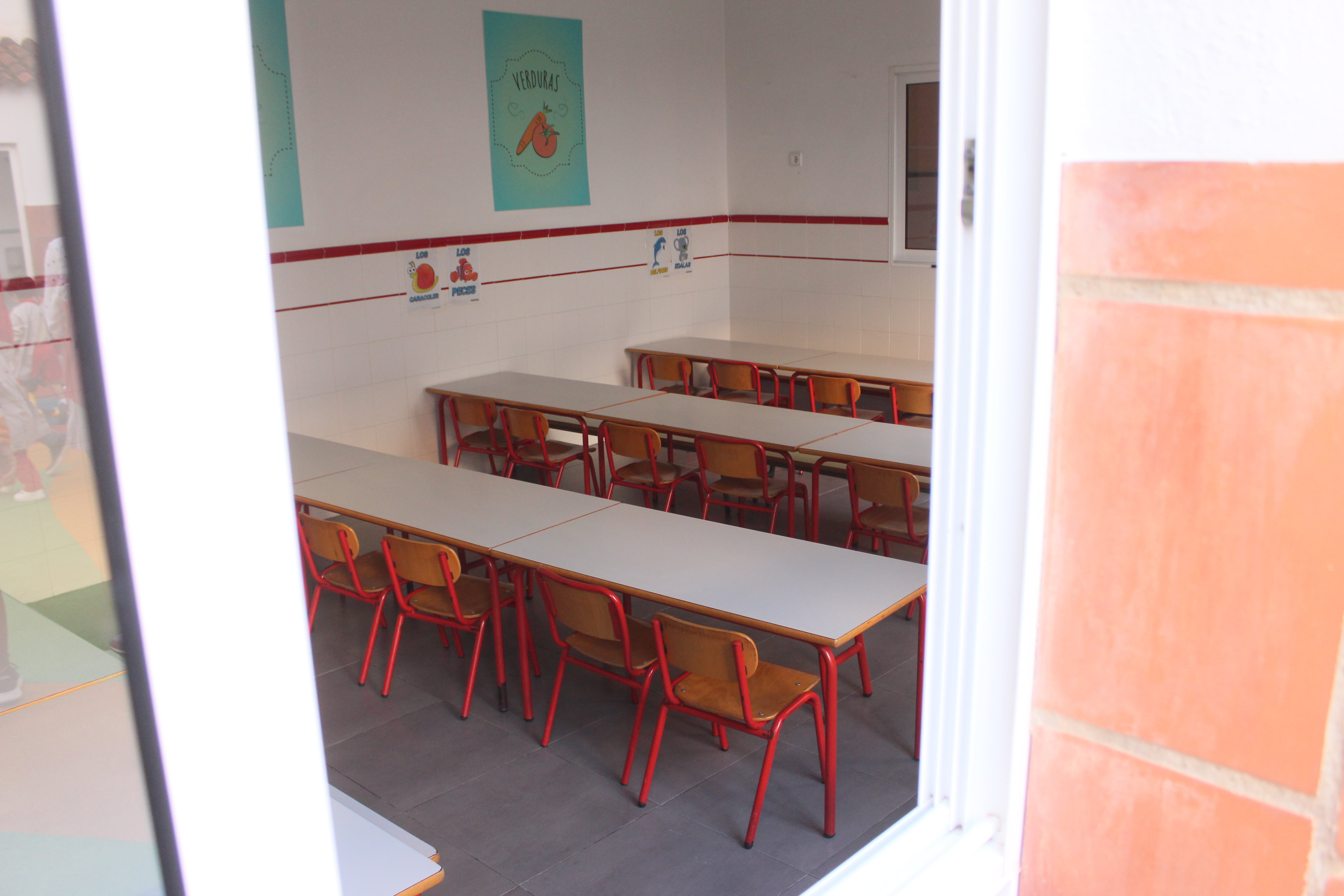 escuela infantil bilingüe en Valencia - comedor con pared fondo