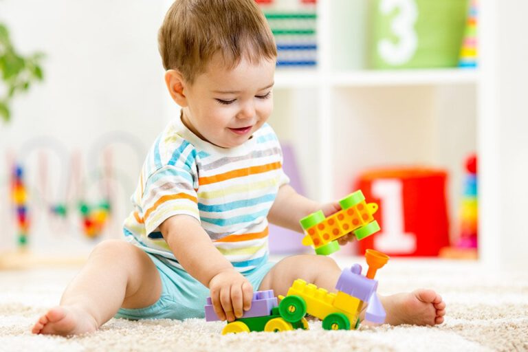escuela infantil bilingüe en Valencia – juguetes de colores escuela infantil bilingüe en Valencia - juguetes de colores