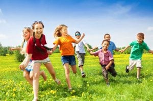 escuela de verano para niños en valencia - niños felices
