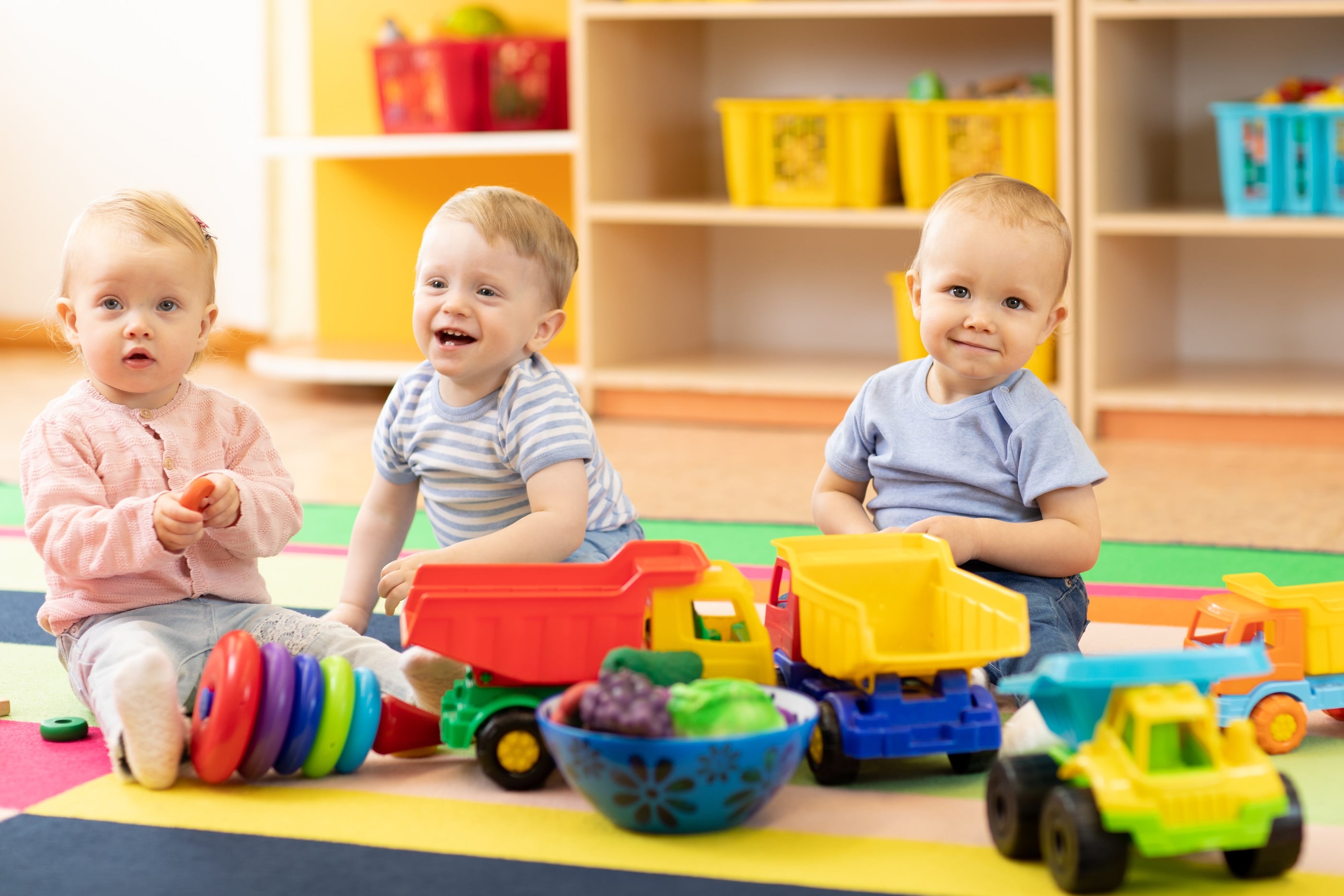 Escuela Infantil Bambinos  ¿Qué tipo de pinturas son aconsejables para los  niños? - Escuela Infantil Bambinos