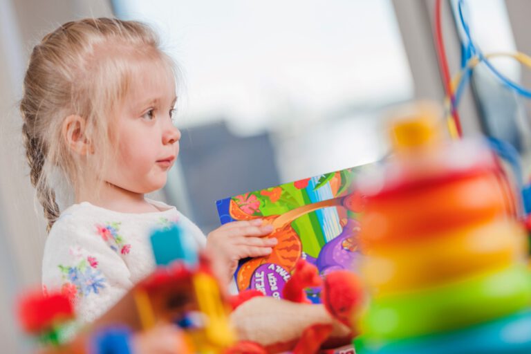 escuela infantil concertada en Valencia – niña escuela infantil concertada en Valencia - niña