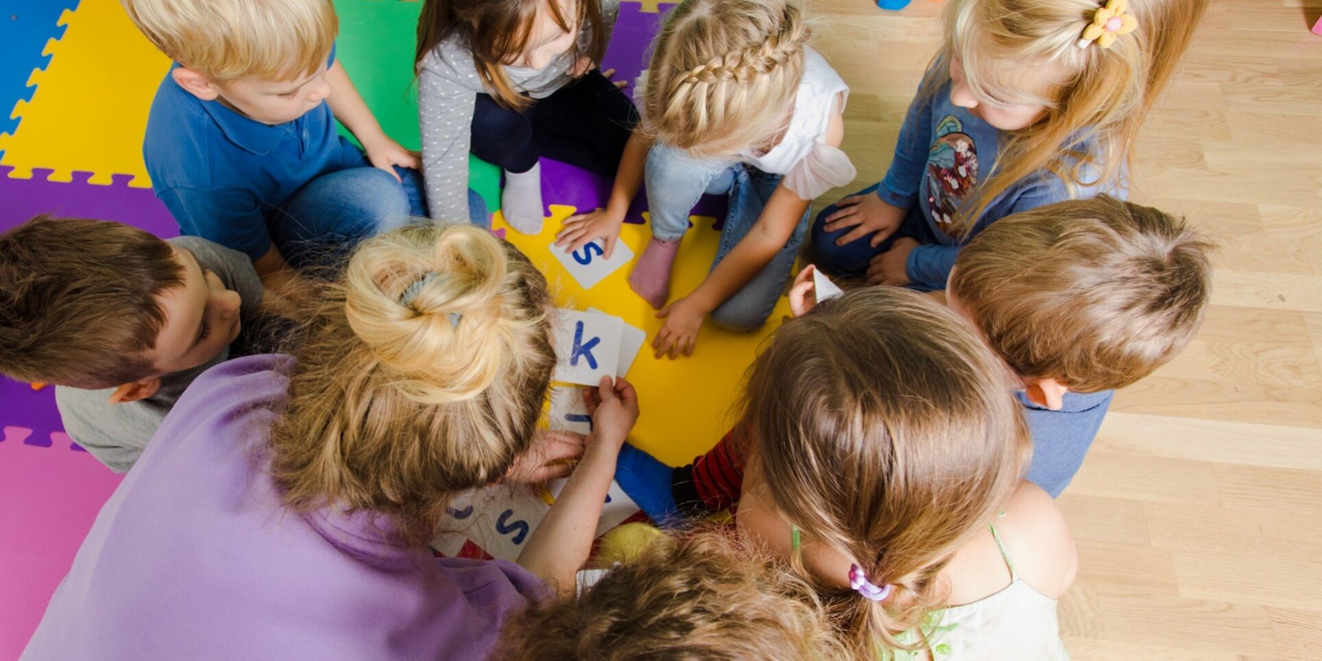 educacion infantil en valencia - suelo juguetes