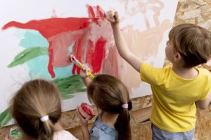 centro de educación infantil en valencia - pintando