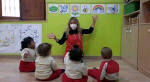 escuelas infantiles en valencia - profesora