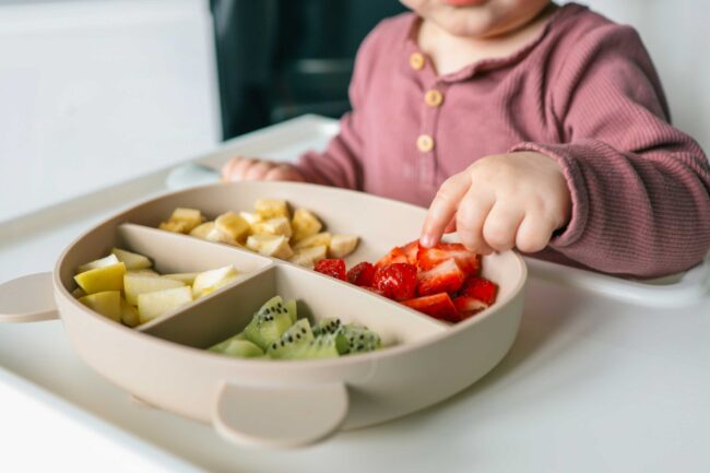 Centro de educación infantil en Valencia - comer independiente
